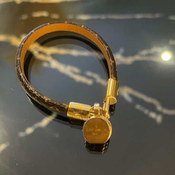 LV Tribute Bracelet (17) Authentic - Picture 3 of 6